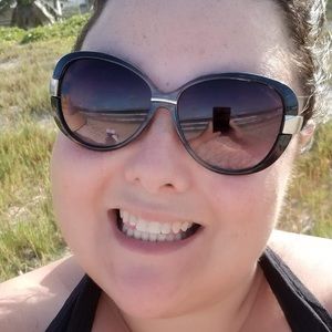 Meet your Posher, Serena